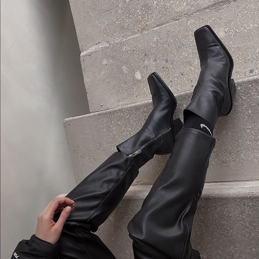 Zara leather heeled cowboy boots squared toe - Picture 2 of 5